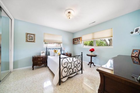 House in Belleair, Florida 2 bedrooms, 147.06 sq.m. № 1885974 - photo 27