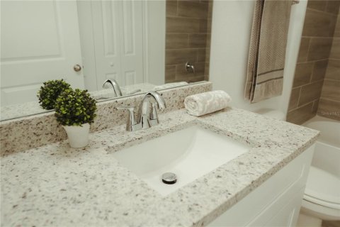 Casa en venta en Kissimmee, Florida, 2 dormitorios, 98.01 m2 № 1131206 - foto 5