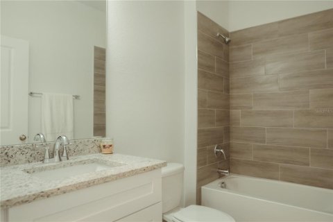 Casa en venta en Kissimmee, Florida, 2 dormitorios, 98.01 m2 № 1131206 - foto 18