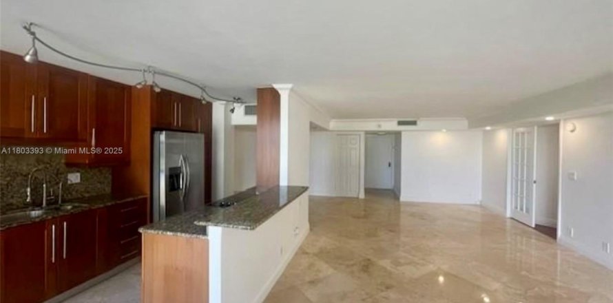 Condo à Aventura, Floride, 3 chambres № 1686284