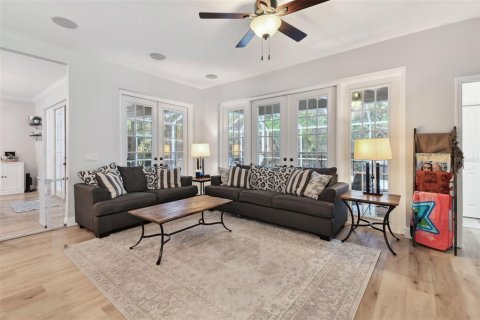 House in Valrico, Florida 5 bedrooms, 271.27 sq.m. № 1773091 - photo 11