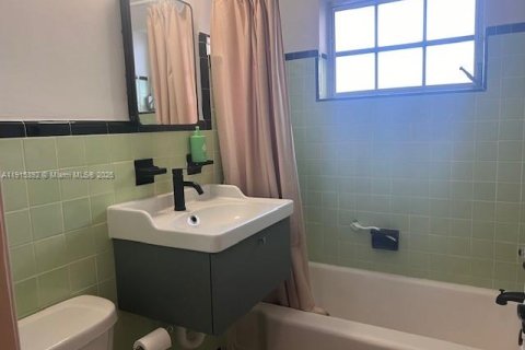Купить кондоминиум в Майами, Флорида 1 спальня, 52.95м2, № 2054566 - фото 13