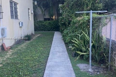 Купить кондоминиум в Майами, Флорида 1 спальня, 52.95м2, № 2054566 - фото 21