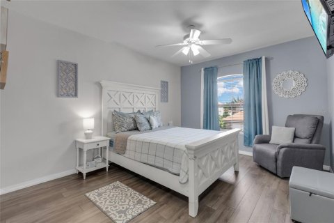 Townhouse in Kissimmee, Florida 4 bedrooms, 183.95 sq.m. № 1525437 - photo 28