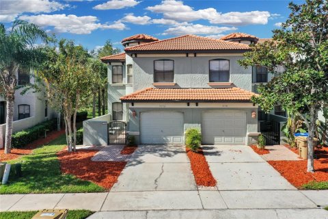 Townhouse in Kissimmee, Florida 4 bedrooms, 183.95 sq.m. № 1525437 - photo 2