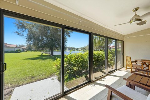 Villa ou maison à vendre à Sarasota, Floride: 3 chambres, 178.65 m2 № 2415548 - photo 4