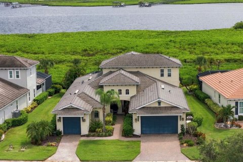 Villa ou maison à Bradenton, Floride 4 chambres, 321.44 m2 № 2391158