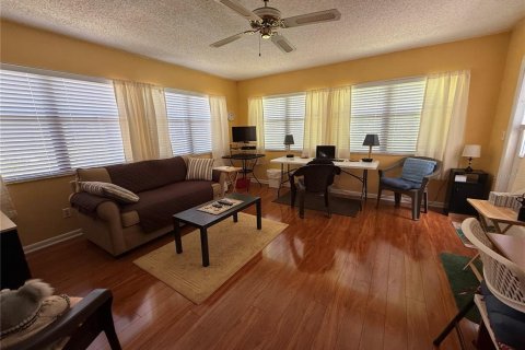 Casa en venta en New Port Richey, Florida, 2 dormitorios, 136.19 m2 № 1855750 - foto 27