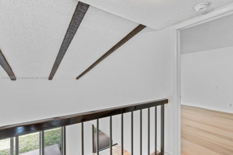 Touwnhouse à louer à Hollywood, Floride: 3 chambres, 218.32 m2 № 1941519 - photo 23