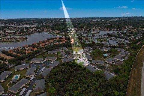 Copropriété à vendre à Naples, Floride: 2 chambres, 120.77 m2 № 2031609 - photo 3