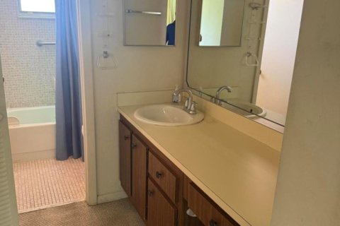 Apartment in Margate, Florida 1 bedroom, 66.89 sq.m. № 2250075 - photo 8
