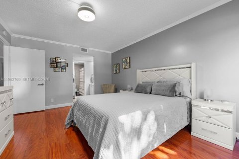 Condominio en venta en Pembroke Pines, Florida, 2 dormitorios, 110.74 m2 № 2008587 - foto 18