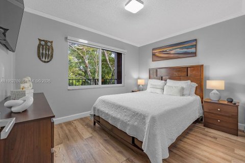 Condominio en venta en Pembroke Pines, Florida, 2 dormitorios, 110.74 m2 № 2008587 - foto 2