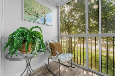 Condominio en venta en Pembroke Pines, Florida, 2 dormitorios, 110.74 m2 № 2008587 - foto 26