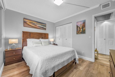 Condominio en venta en Pembroke Pines, Florida, 2 dormitorios, 110.74 m2 № 2008587 - foto 3