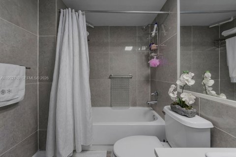 Condominio en venta en Pembroke Pines, Florida, 2 dormitorios, 110.74 m2 № 2008587 - foto 8