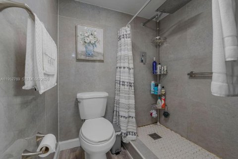 Condominio en venta en Pembroke Pines, Florida, 2 dormitorios, 110.74 m2 № 2008587 - foto 21