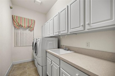 Купить виллу или дом в Саммерфилд, Флорида 9 комнат, 229.93м2, № 2125138 - фото 11