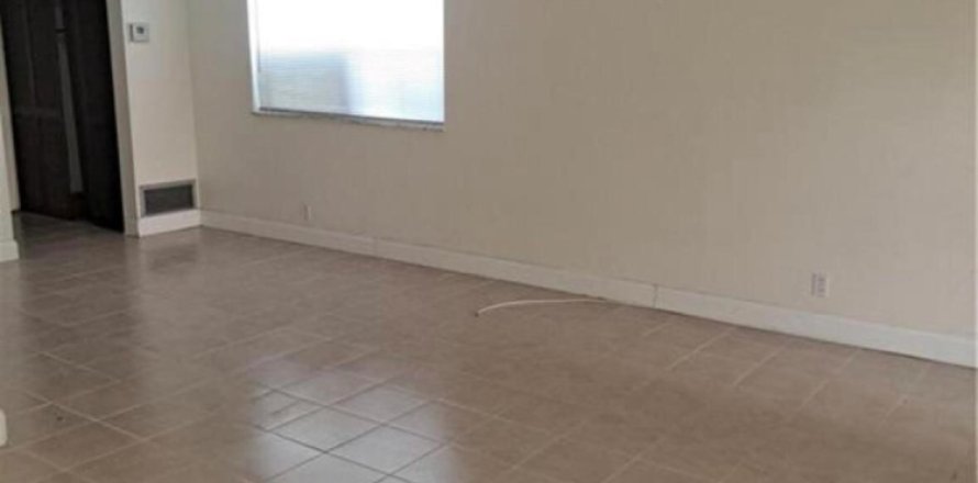 Condo in Delray Beach, Florida, 1 bedroom № 876613