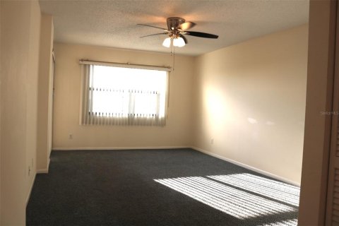 Купить кондоминиум в Сент-Питерсберг, Флорида 5 комнат, 128.21м2, № 1550417 - фото 16