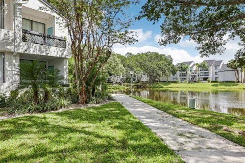 Appartement à louer à Coconut Creek, Floride: 1 chambre, 72.37 m2 № 1947334 - photo 1