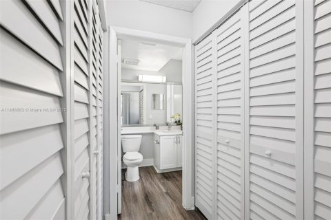 Appartement à louer à Coconut Creek, Floride: 1 chambre, 72.37 m2 № 1947334 - photo 15