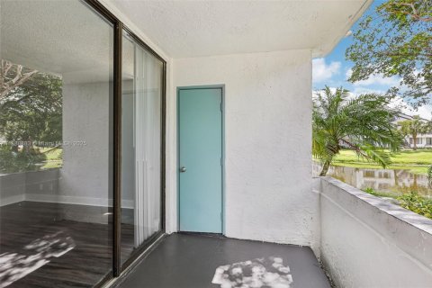 Appartement à louer à Coconut Creek, Floride: 1 chambre, 72.37 m2 № 1947334 - photo 18