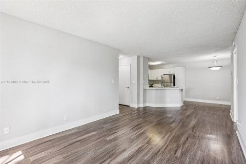 Appartement à louer à Coconut Creek, Floride: 1 chambre, 72.37 m2 № 1947334 - photo 5