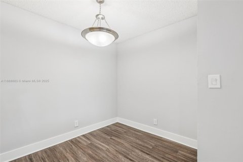 Appartement à louer à Coconut Creek, Floride: 1 chambre, 72.37 m2 № 1947334 - photo 12