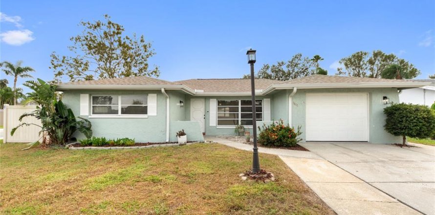 House in Oldsmar, Florida 3 bedrooms, 155.43 sq.m. № 1745545