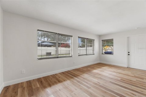 Купить виллу или дом в Олдсмар, Флорида 7 комнат, 155.43м2, № 1745545 - фото 13