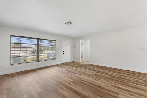 Купить виллу или дом в Олдсмар, Флорида 7 комнат, 155.43м2, № 1745545 - фото 6