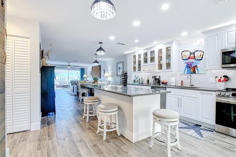 Casa en venta en Saint Petersburg, Florida, 2 dormitorios, 150.5 m2 № 1719769 - foto 14