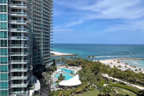 Купить кондоминиум в Бэл-Харбор, Флорида 44.69м2, № 2058577 - фото 30