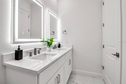 Condominio en venta en Saint Petersburg, Florida, 3 dormitorios, 153.29 m2 № 1893869 - foto 25