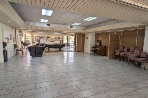 Copropriété à vendre à Sunrise, Floride: 2 chambres, 78.97 m2 № 2080905 - photo 9