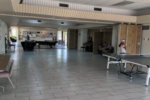 Copropriété à vendre à Sunrise, Floride: 2 chambres, 78.97 m2 № 2080905 - photo 10