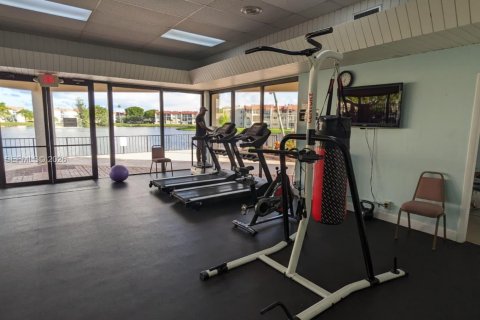 Copropriété à vendre à Sunrise, Floride: 2 chambres, 78.97 m2 № 2080905 - photo 8