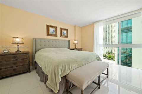 Condominio en alquiler en Sunny Isles Beach, Florida, 3 dormitorios, 134.43 m2 № 2039976 - foto 7