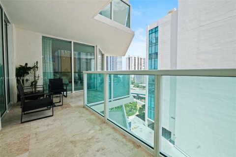 Condominio en alquiler en Sunny Isles Beach, Florida, 3 dormitorios, 134.43 m2 № 2039976 - foto 18