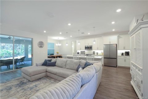 House in Beverly Hills, Florida 3 bedrooms, 216.56 sq.m. № 2423940 - photo 13