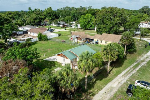 House in Mount Dora, Florida 2 bedrooms, 90.67 sq.m. № 2117243 - photo 27