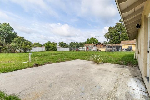 House in Mount Dora, Florida 2 bedrooms, 90.67 sq.m. № 2117243 - photo 17