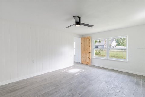 House in Mount Dora, Florida 2 bedrooms, 90.67 sq.m. № 2117243 - photo 11