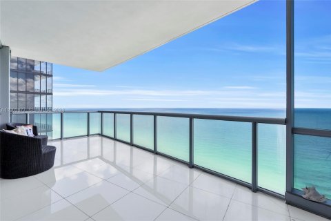 Condo in Sunny Isles Beach, Florida, 2 bedrooms № 2081807