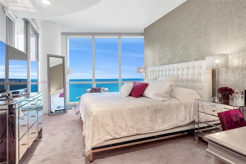 Condo in Sunny Isles Beach, Florida, 2 bedrooms  № 2081807 - photo 6