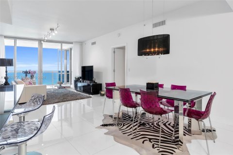 Condo in Sunny Isles Beach, Florida, 2 bedrooms  № 2081807 - photo 5