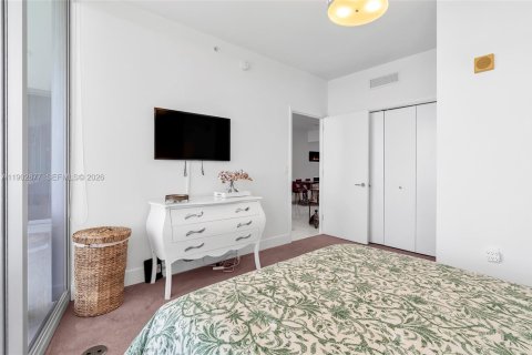 Condo in Sunny Isles Beach, Florida, 2 bedrooms  № 2081807 - photo 28