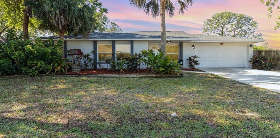 House in Palm Bay, Florida 4 bedrooms, 202.9 sq.m. № 1790090