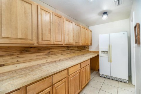 House in Palm Bay, Florida 4 bedrooms, 202.9 sq.m. № 1790090 - photo 8